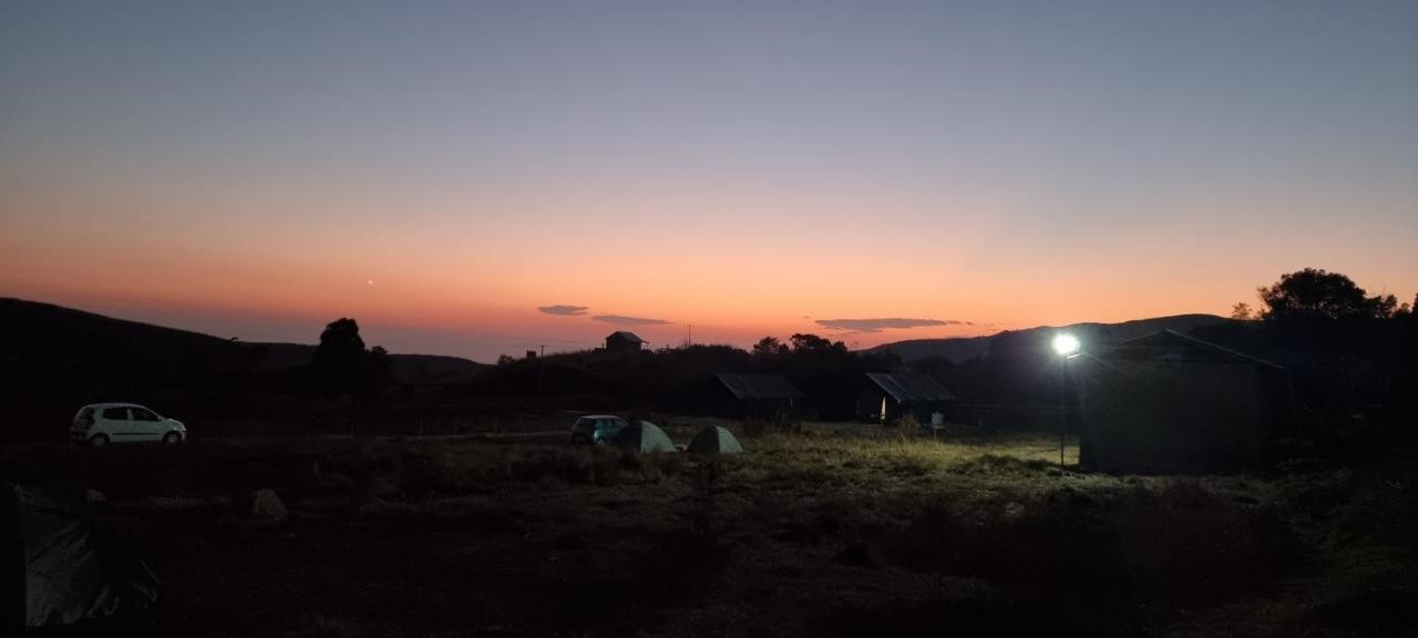 Camp Iaiwan Hotel Cherrapunji Esterno foto